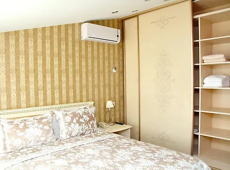Vintage Hotel