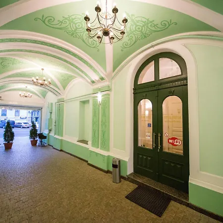 Vintage Hotel