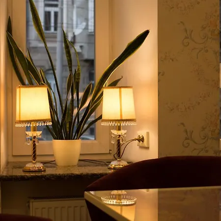 Vintage Hotel