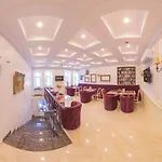Vintage Hotel 3*